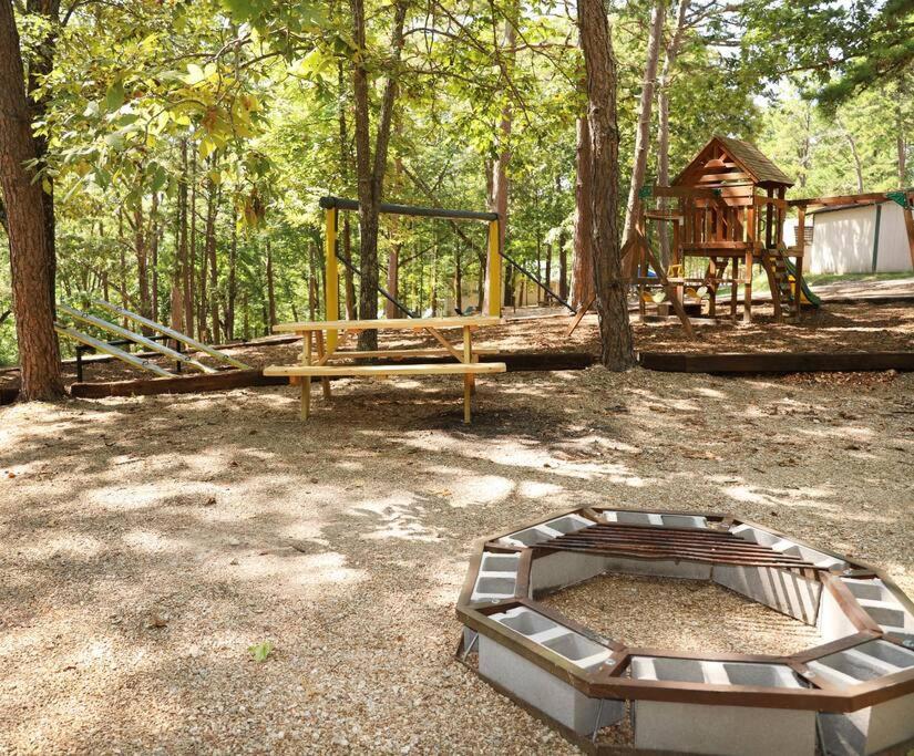 3 Bedroom Vacation Home Next To Silver Dollar City Branson Kültér fotó